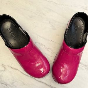 Sanita - Fuchsia Patent Leather Clogs - Size 37 - Nursing - Work